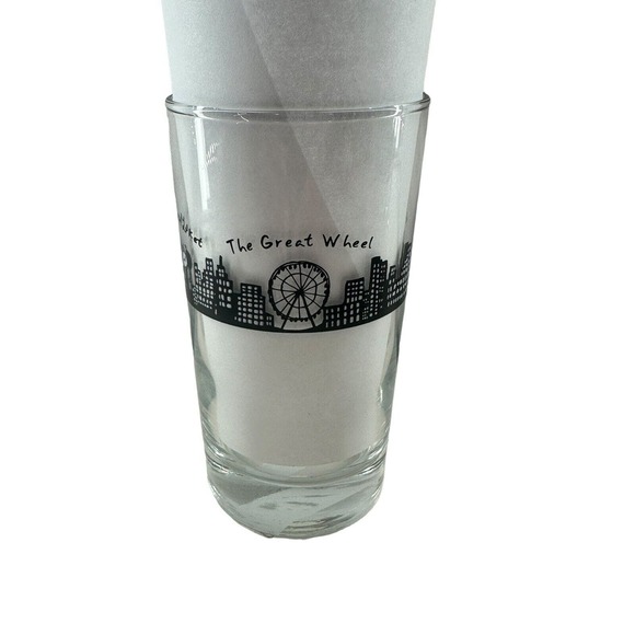 (2) Fishs Eddy 206 Juice Glasses Seattle Washington Skyline 6 oz. Barware - Picture 3 of 10